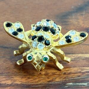 JOAN RIVERS Vintage Black/White Crystal Rhinestone Goldtone Bee Brooch
